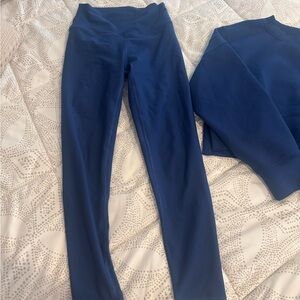 Women's Blue High-Waisted Leggings and NEOKnit cropped sweatshirt set